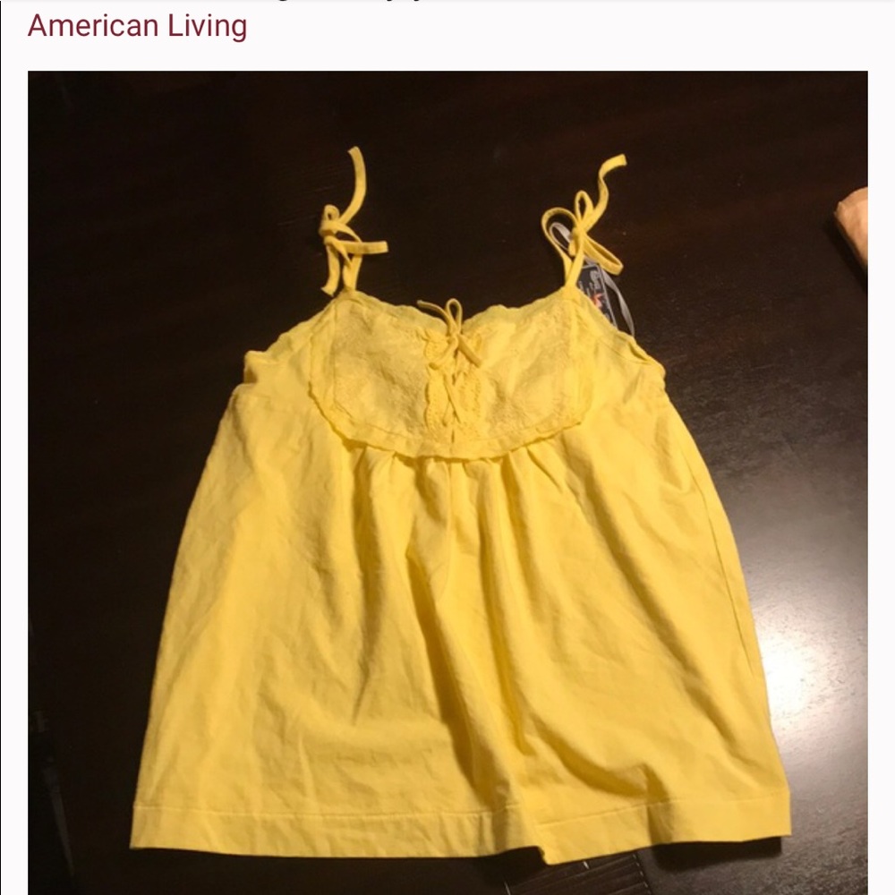 Sunny yellow cotton top w/ties!